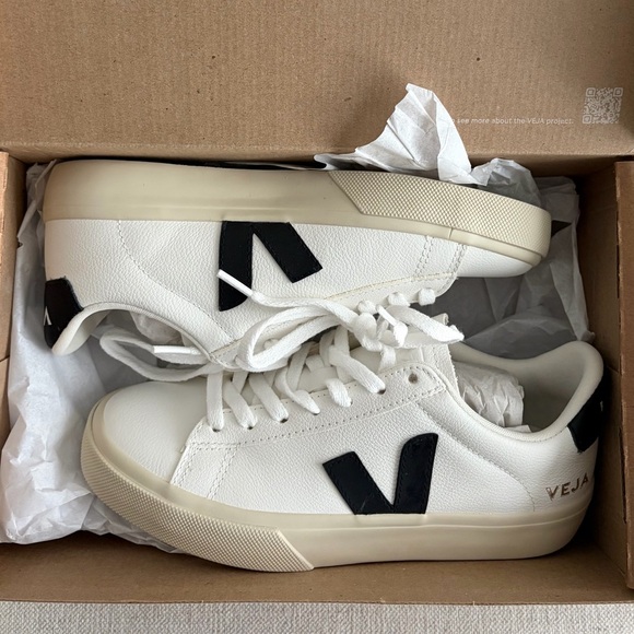 NEW Veja Campo White & Black Sneakers | Size 6 / EU 37 | New in Box (NIB) - Picture 15 of 17